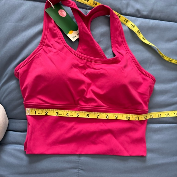 NWT Halara Softlyzero™ Plush U Neck Racerback Cut Out Cropped Tank Top Medium - Picture 7 of 9